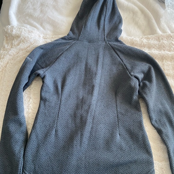 Columbia Sweater, SM - Picture 2 of 3